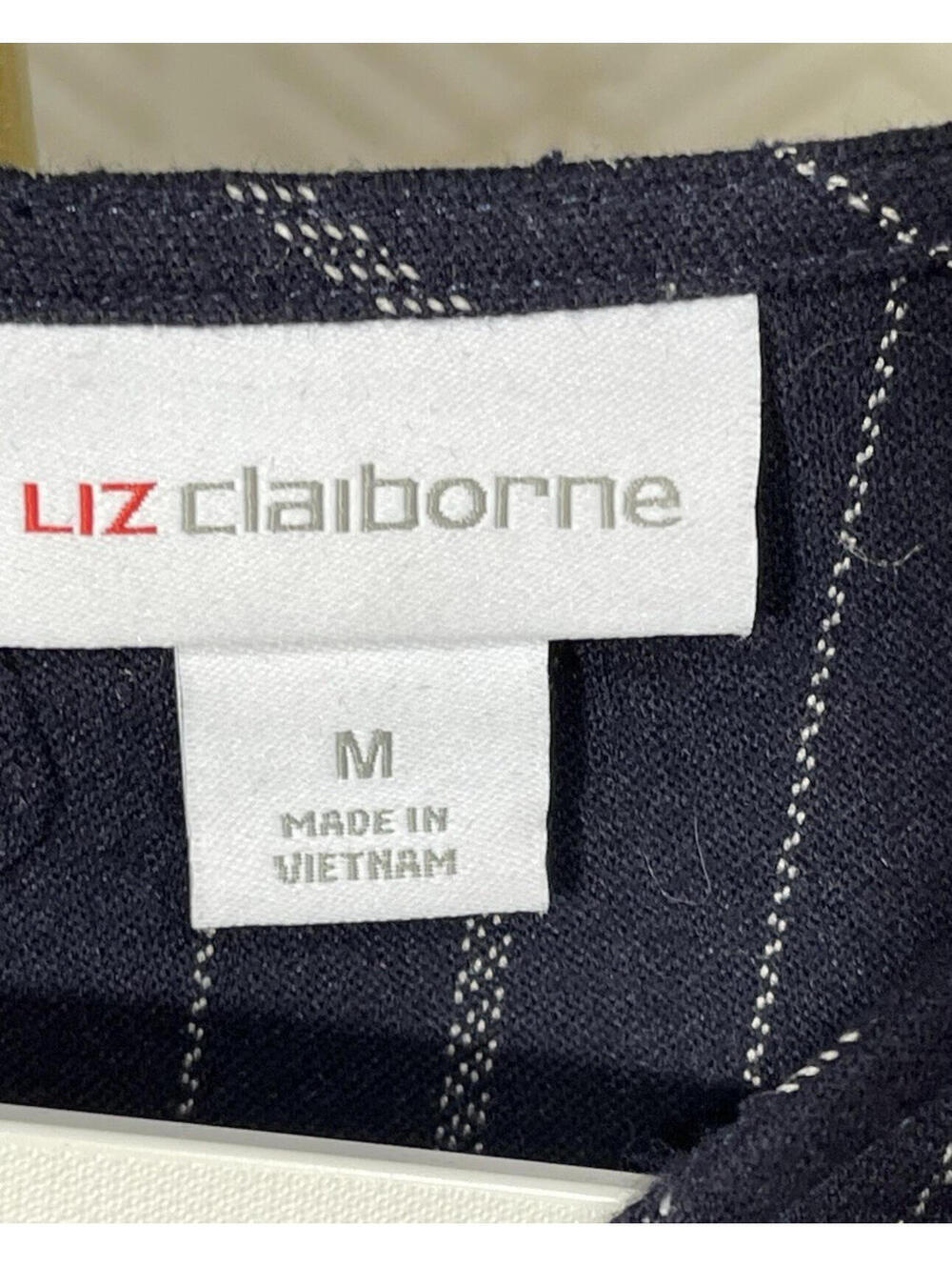 Women’s Liz Claiborne Wrap Style Blouse Black & White Pinstripes Sz M - Picture 4 of 6